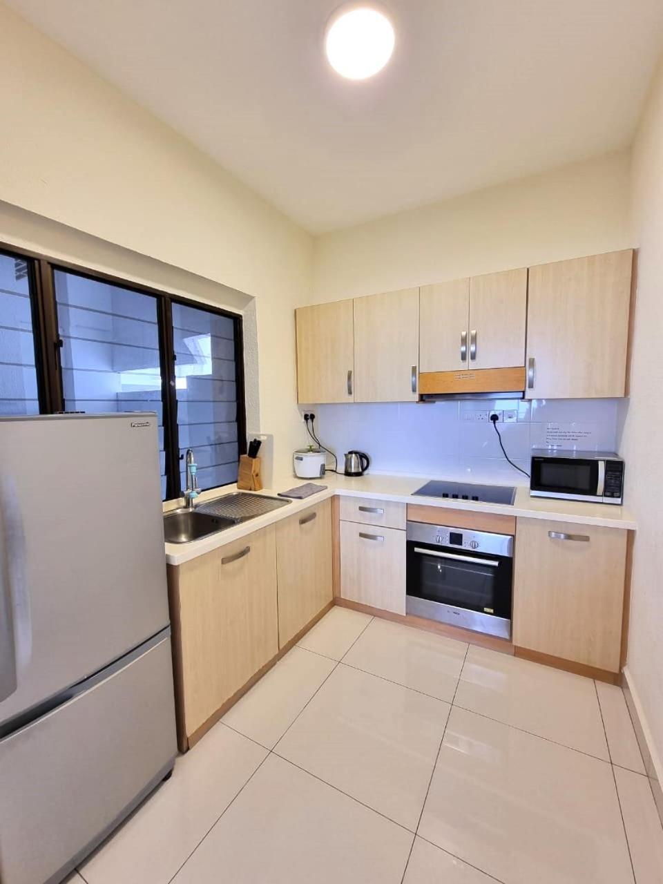Green Ocean Seaview Apartment Batu Feringgi Exteriör bild