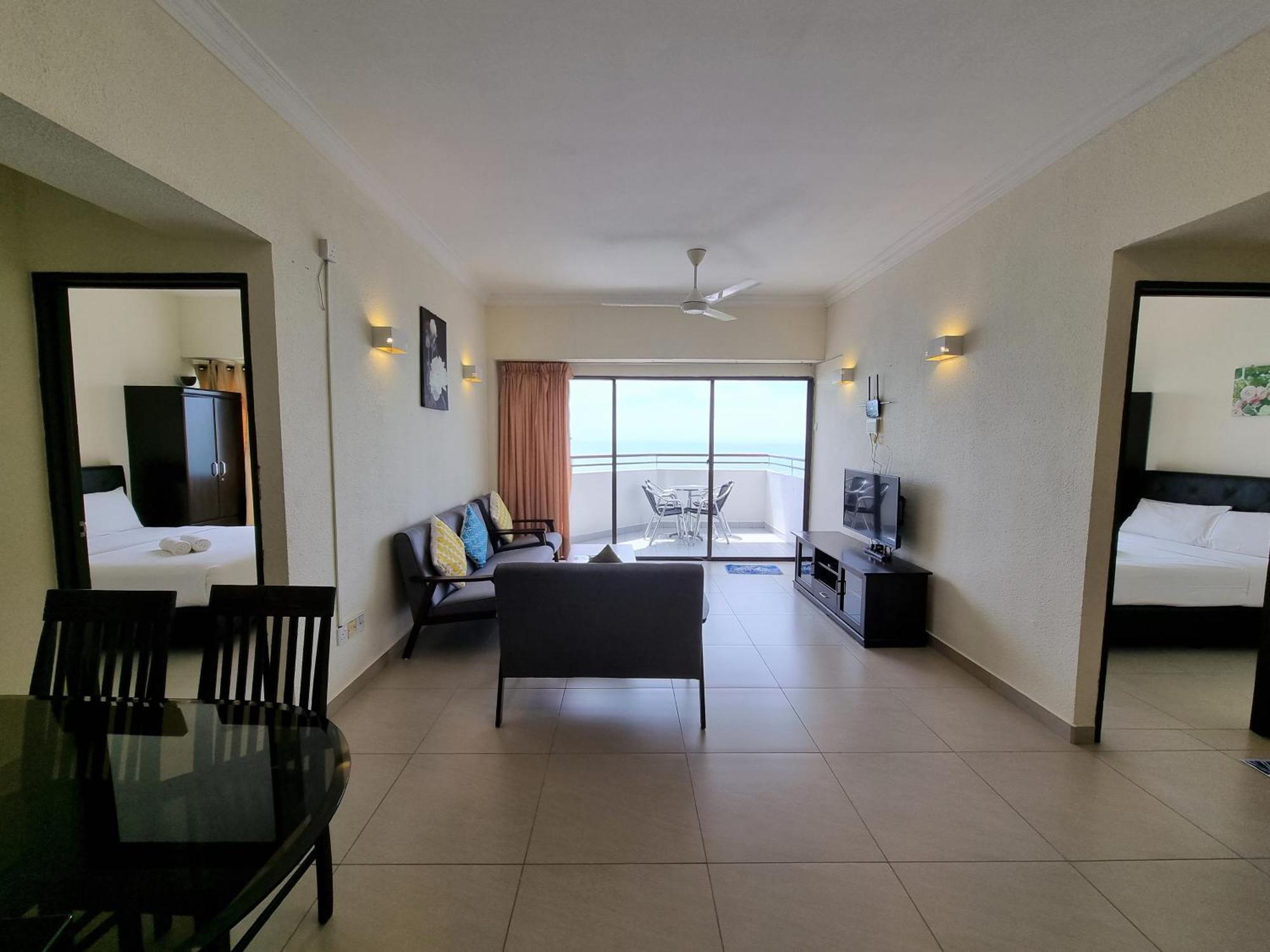 Green Ocean Seaview Apartment Batu Feringgi Exteriör bild