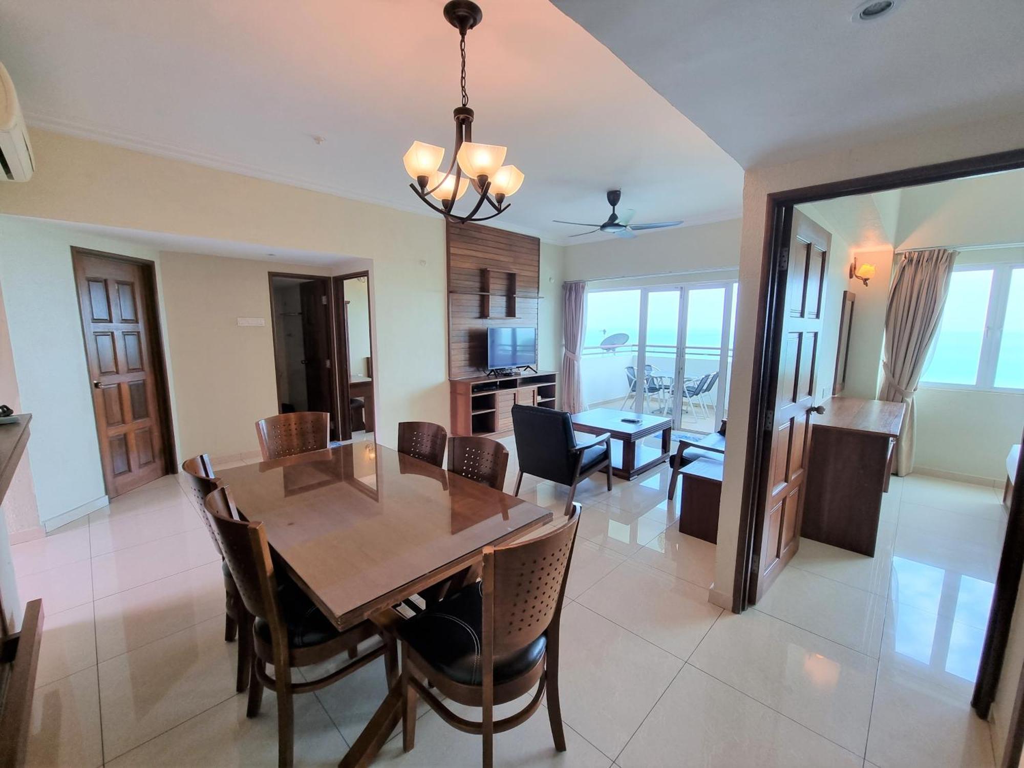 Green Ocean Seaview Apartment Batu Feringgi Exteriör bild