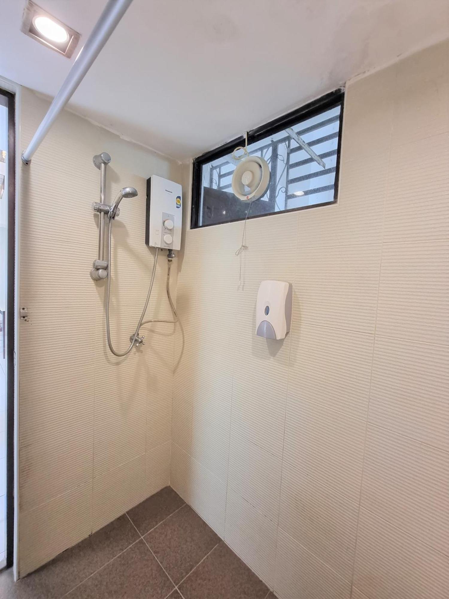 Green Ocean Seaview Apartment Batu Feringgi Exteriör bild