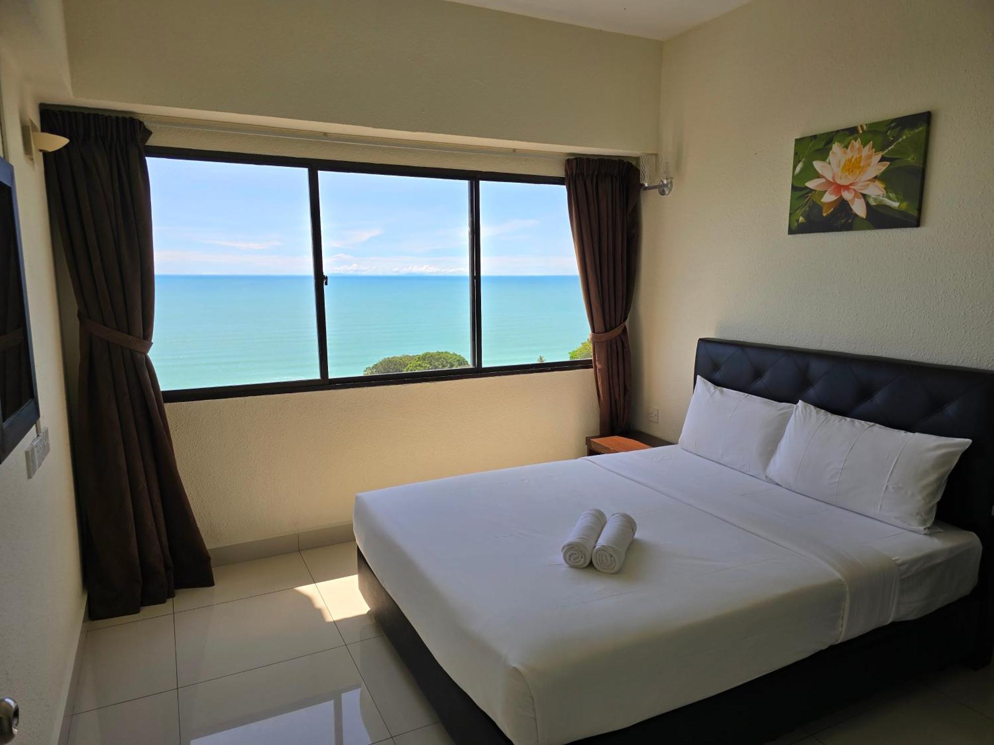 Green Ocean Seaview Apartment Batu Feringgi Exteriör bild